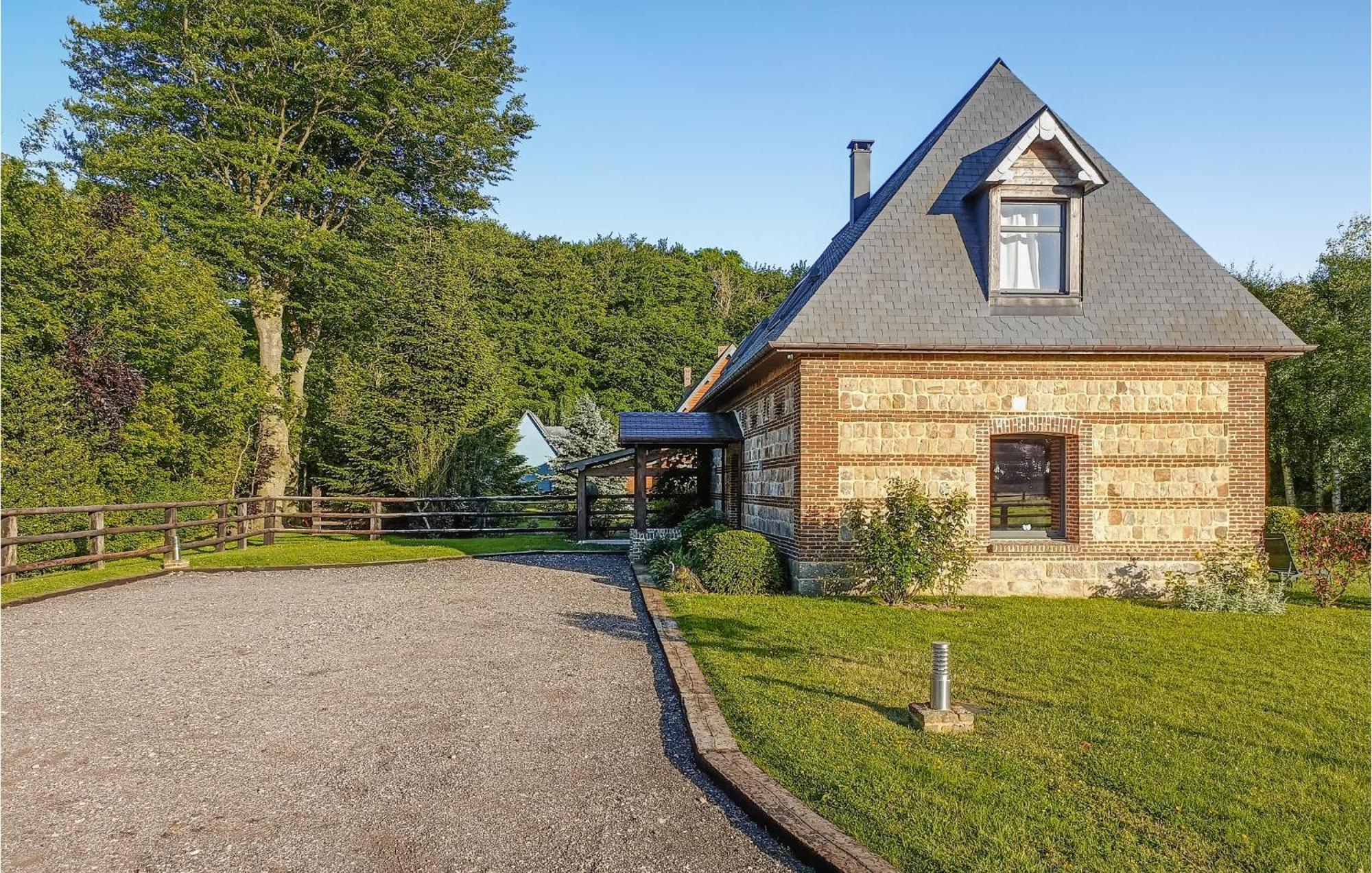 Stunning Home In Paluel With Wifi Exterior foto